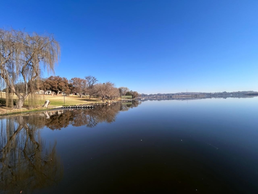 5 Bedroom Property for Sale in Waterford Golf and River Estate Free State